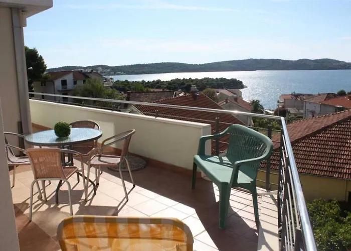 In With Sea View, Terrace, Air Conditioning, Wifi 4328-5 * Трогир