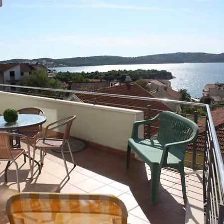 In With Sea View, Terrace, Air Conditioning, Wifi 4328-5 * Trogir