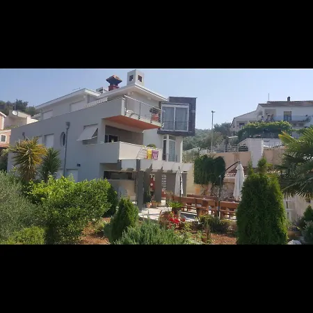 In With Sea View, Terrace, Air Conditioning, Wifi 4328-5 טרוגיר